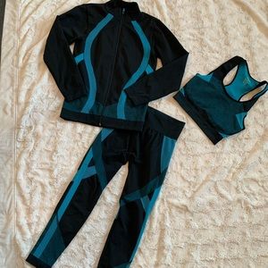 NWOT 3 piece exercise workout outfit